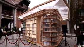 寒風天，思南路上這座靈動小屋來了兩位新“主人”