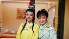?年輕人學唱戲，老人看書喝咖啡，浦東這些文化服務站有點“潮”