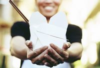 四年多來，這位“上海模子”每天做好午餐免費送到社區孤老家中