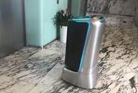 機器人送快遞來了！上海部分寫字樓員工接到電話：“您好，機器人，您的外賣到了！”