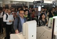早高峰近九成旅客嘗鮮全自助流程，全新啟用的虹橋機場1號航站樓被贊驚訝、新穎！