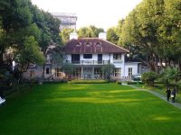 上海宋慶齡故居紀念館恢復開放，1月27日，用鮮花“敲開”這位偉大女性的家門