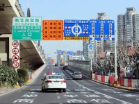天目路立交改造首個工作日車流平穩，交警為司機“支招”