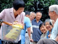 被總書記點贊的“小巷總理”朱國萍：我的根在社區