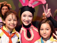 15天連演16場，宋慶齡“移動劇院”為萬名喀什孩子送上“戲劇大禮包