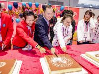 “小葉子”們過集體生日，他們的服務展示了中國青年的好形象