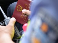上海春季高考首日，又有考生忘帶身份證，關鍵時刻民警伸援手