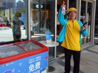 上海一商場外，一個無人值守冰箱三年來經歷的“冷與暖”