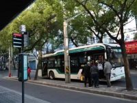 公交站后移30米，車輛通行率提升約三成！上海這個區實施交通緩擁堵項目